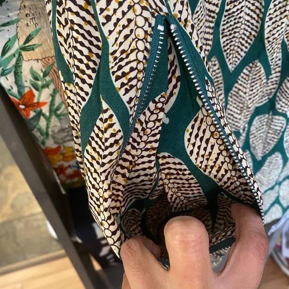 Hide & Seek - Green Leaf Sleeveless Dress - Picture 4 of 7